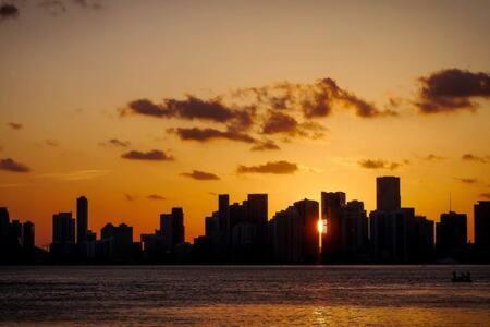 Heart Of Downtown Miami Studio Pool & Gym Apartment Exterior photo